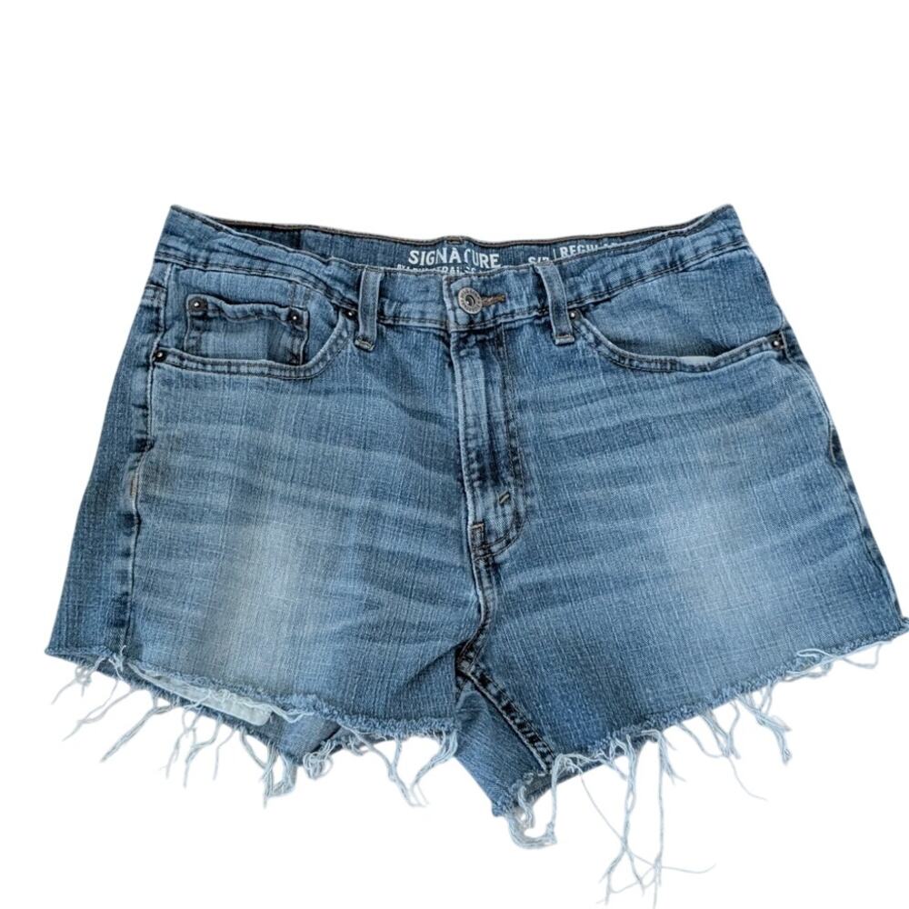 Women's Levi's Size 32 Signature Light Wash Shorts S47 Jean Denim Frayed Cut Off